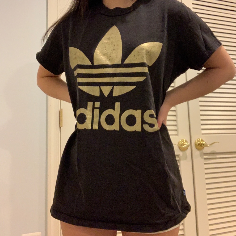 Black Adidas Oversized shirt with Gold logo